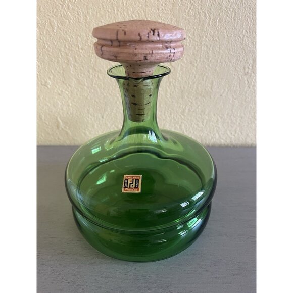 Vintage Peedee Green Glass Decanter Italy Hand Blown Glass MCM Original Stopper - Picture 1 of 11